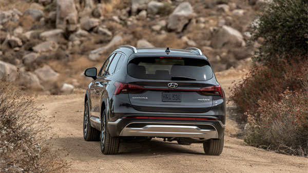 ഡിസൈനിലും ഫീച്ചറിലും സമ്പന്നൻ; 2021 സാന്റാ ഫെ എസ്‌യുവിയെ പരിചയപ്പെടുത്തി ഹ്യുണ്ടായി