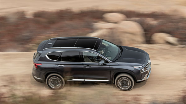 ഡിസൈനിലും ഫീച്ചറിലും സമ്പന്നൻ; 2021 സാന്റാ ഫെ എസ്‌യുവിയെ പരിചയപ്പെടുത്തി ഹ്യുണ്ടായി