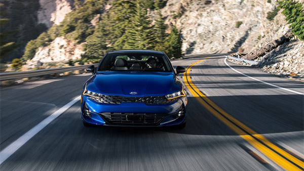 പെർഫോമെൻസിലും ഹാൻഡ്‌ലിംഗിലും ബിഎംഡബ്ല്യു 3-സീരീസിനെ വെല്ലുവിളിച്ച് കിയ K5