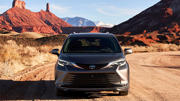 2021 സിയന്ന മിനിവാൻ അടുത്ത മാസം പുറത്തിറക്കാനൊരുങ്ങി ടൊയോട്ട