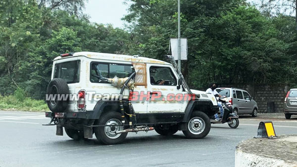 പരീക്ഷണയോട്ടം നടത്തി ഫോഴ്‌സ് ഗൂര്‍ഖ; എതിരാളി മഹീന്ദ്ര ഥാര്‍