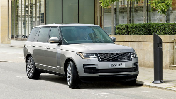 ലംബോർഗിനി ഹുറാക്കാൻ ഇവോ മുതൽ ടൊയോട്ട എത്തിയോസ് വരെ; ഹാർദിക് പാണ്ഡ്യയുടെ കാർ ശേഖരം