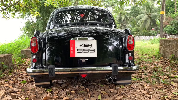 ടൊയോട്ട എഞ്ചിനുമായി റെസ്റ്റോ മോഡഡ് ഹുന്ദുസ്ഥാൻ അംബാസഡർ