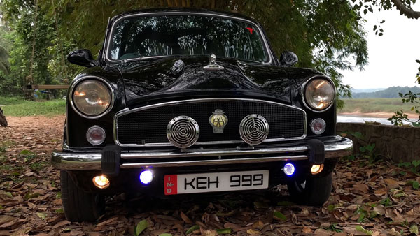 ടൊയോട്ട എഞ്ചിനുമായി റെസ്റ്റോ മോഡഡ് ഹുന്ദുസ്ഥാൻ അംബാസഡർ