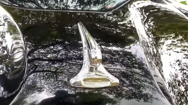 ടൊയോട്ട എഞ്ചിനുമായി റെസ്റ്റോ മോഡഡ് ഹുന്ദുസ്ഥാൻ അംബാസഡർ