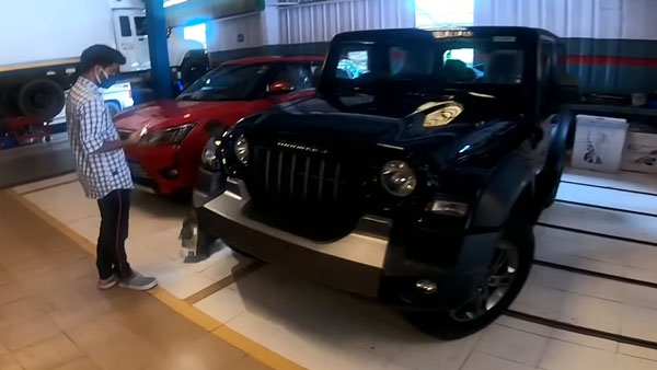 വിപണിയില്‍ എത്തിയ ആദ്യ ദിനം തന്നെ മഹീന്ദ്ര ഥാറിനെ പരിഷ്‌കരിച്ചു; വീഡിയോ