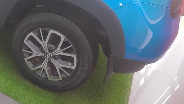 പ്രീമിയം ലുക്കിലൊരുങ്ങി റെനോ ഡസ്റ്റര്‍; വീഡിയോ