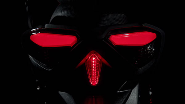 സിഗ്നസ് X125 -ന് മോണ്‍സ്റ്റര്‍ എനര്‍ജി മോട്ടോജിപി പതിപ്പ് സമ്മാനിക്കാന്‍ യമഹ