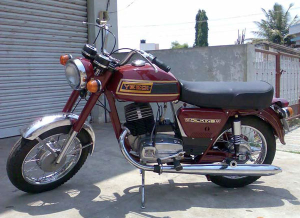 നിരത്തുകളിൽ നിന്ന് മങ്ങിമാഞ്ഞ യെസ്ഡി മോഡലുകൾ