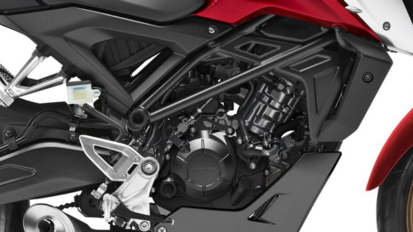 കൂടുതൽ കരുത്തോടെ പുതുമകളുമായി 2021 ഹോണ്ട CB125R വിപണിയിൽ