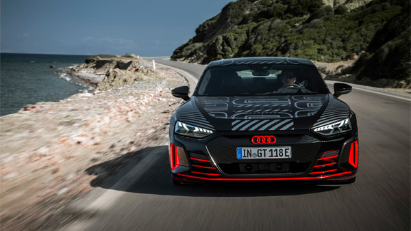 ആഗോള അരങ്ങേറ്റത്തിന് മുമ്പ് RS ഇ-ട്രോൺ GT -യുടെ ടീസർ പങ്കുവെച്ച് ഔഡി