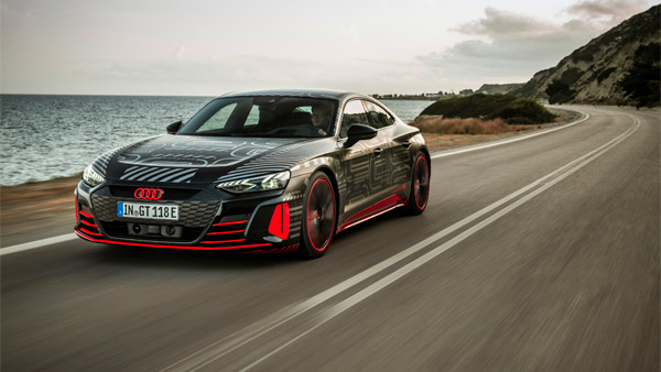 ആഗോള അരങ്ങേറ്റത്തിന് മുമ്പ് RS ഇ-ട്രോൺ GT -യുടെ ടീസർ പങ്കുവെച്ച് ഔഡി