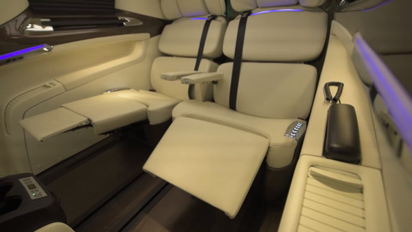 DC കരവിരുതിൽ ആഢംബര ഹോട്ടൽ മുറിക്ക് സമാനമായി കിയ കാർണിവൽ