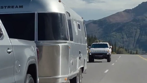 ഹമ്മർ ഇലക്‌ട്രിക്കിൽ ഓട്ടോണമസ് ഡ്രൈവിംഗ് സാങ്കേതികവിദ്യകളും; വീഡിയോ