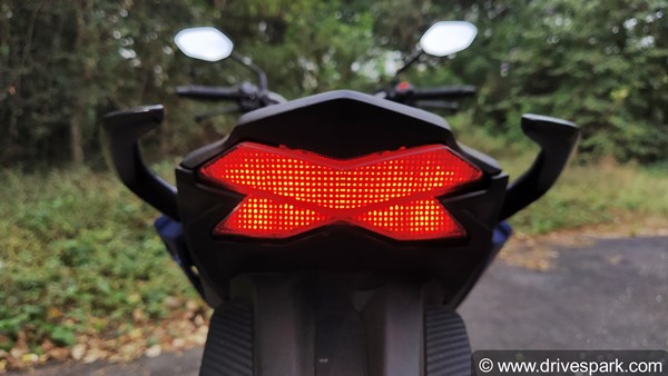 സ്പോര്‍ട്ടി ഭാവവുമായി ഹോണ്ട ഹോര്‍നെറ്റ് 2.0; ആദ്യ ഡ്രൈവ് റിവ്യൂ