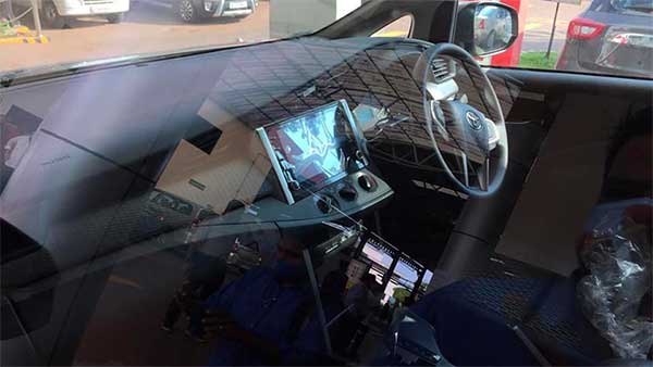 പുറത്തിറങ്ങും മുമ്പ് ഡീലർഷിപ്പുകളിലെത്തി ടൊയോട്ട ഇന്നോവ ഫെയ്‌സ്‌ലിഫ്റ്റ്