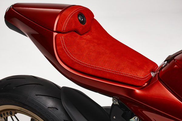 സൂപ്പർവലോസ് 75 ആനിവേഴ്‌സറിയോ ലിമിറ്റഡ് എഡിഷൻ മോഡൽ പുറത്തിറക്കി എംവി അഗസ്റ്റ