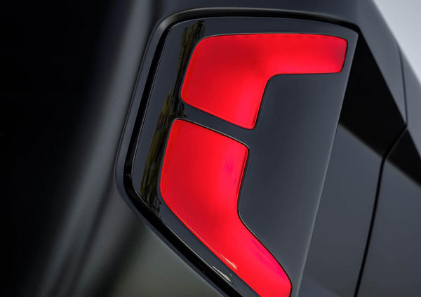 “ഗോഡ് ഓഫ് ഓൾ ട്രക്സ്”; ഹെർക്കുലീസ് 6×6 പിക്കപ്പ് ട്രക്ക് അവതരിപ്പിച്ച് റെസ്വാനി