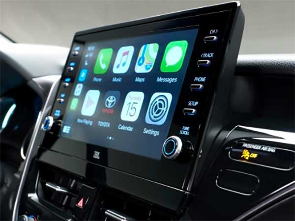 കാമ്രി ഹൈബ്രിഡ് ഫെയ്‌സ്‌ലിഫ്റ്റ് പതിപ്പിനെ പുറത്തിറക്കി ടൊയോട്ട