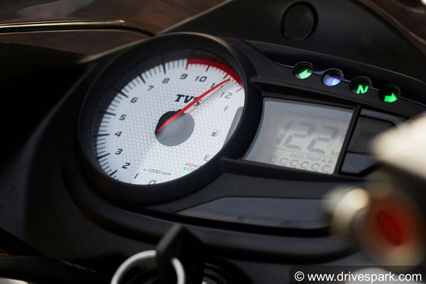 125 സിസി മോട്ടോർസൈക്കിൾ ശ്രേണി കീഴടക്കാൻ ടിവിഎസ് ഫിയറോ തിരിച്ചെത്തുന്നു