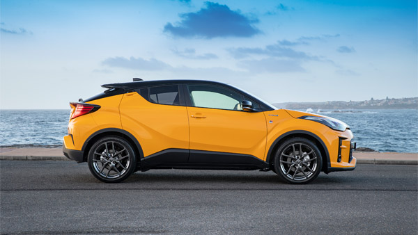 2021 C-HR GR സ്പോർട്ട് അവതരിപ്പിച്ച് ടൊയോട്ട