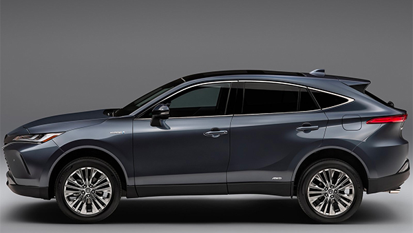 ഇലക്‌ട്രിക്കിലേക്ക് ചുവടുവെക്കാൻ ടൊയോട്ടയും; ആദ്യ മോഡലിന്റെ ടീസർ കാണാം