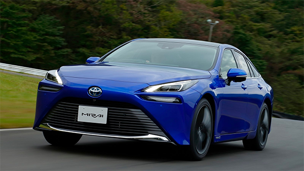 പുതുതലമുറ മിറായ് ഫ്യുവൽ സെൽ ഇലക്ട്രിക് കാർ പുറത്തിറക്കി ടൊയോട്ട