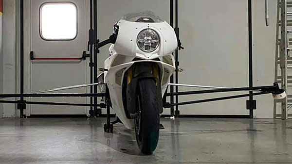 KB4-ന്റെ പ്രൊഡക്ഷന്‍ ചിത്രങ്ങള്‍ വെളിപ്പെടുത്തി ബിമോട്ട