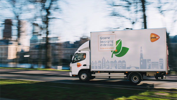 ഇന്ത്യയിലെ ആദ്യത്തെ ഇലക്ട്രിക് ട്രക്ക് പുറത്തിറക്കാനൊരുങ്ങി ഡൈംലർ