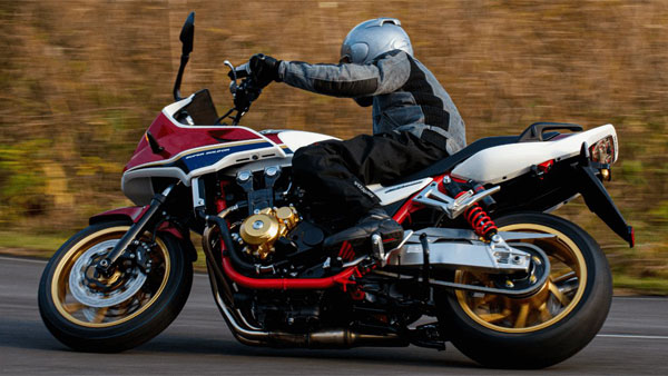 CB 1300 സീരീസ് മോട്ടോർസൈക്കിളുകൾ പുറത്തിറക്കി ഹോണ്ട; വില 11.16 ലക്ഷം രൂപ