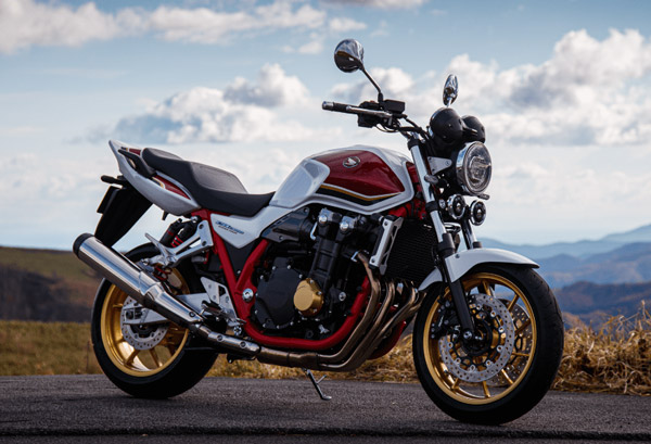 CB 1300 സീരീസ് മോട്ടോർസൈക്കിളുകൾ പുറത്തിറക്കി ഹോണ്ട; വില 11.16 ലക്ഷം രൂപ