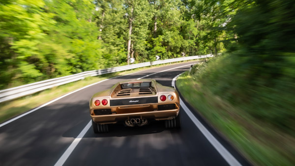 ഇന്നും പ്രിയ മോഡൽ; ലംബോർഗിനി ഡയാബ്ലോ വിപണിയിലെത്തിയിട്ട് 30 വർഷം