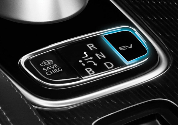 ഔട്ട്‌ലാൻഡർ പ്ലഗ്-ഇൻ ഹൈബ്രിഡ് പതിപ്പിന്റെ ഉത്പാദനം ആരംഭിച്ച് മിത്സുബിഷി