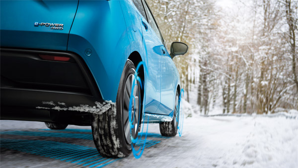 നോട്ട് ഹാച്ച്ബാക്കിന്റെ ഓള്‍-വീല്‍ ഡ്രൈവ് പതിപ്പിനെ അവതരിപ്പിച്ച് നിസാന്‍