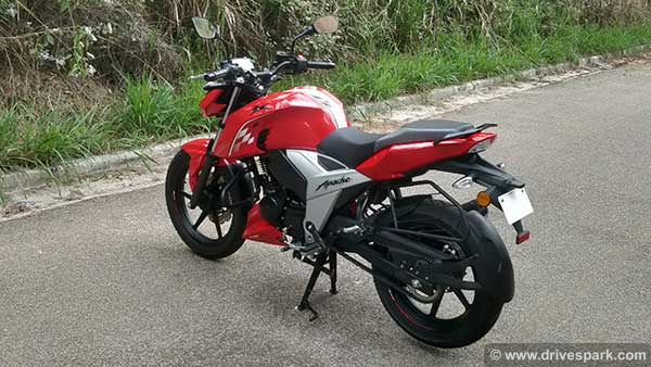 പുതിയ അപ്പാച്ചെ RTR 160 4V ബംഗ്ലാദേശിൽ അവതരിപ്പിച്ച് ടിവിഎസ്; കൂട്ടിന് ബ്ലൂടൂത്ത് കണക്‌ടിവിറ്റിയും