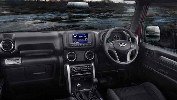 പുതിയ കളര്‍ ഓപ്ഷനില്‍ ഥാറിന്റെ പരീക്ഷണയോട്ടം; അരങ്ങേറ്റം ഉടന്‍