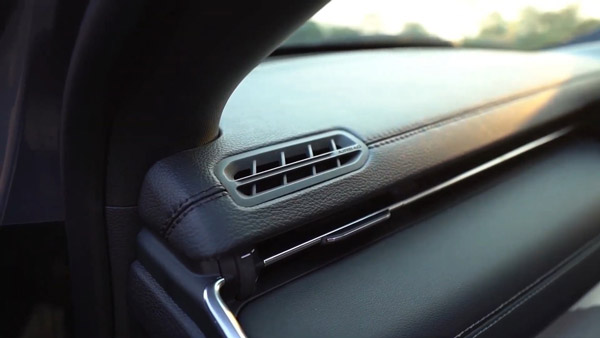 പ്രതാപകാലം തിരിച്ചുപിടിക്കാൻ പുതിയ അവതാരത്തിൽ ജീപ്പ് കോമ്പസ്; വില 16.99 ലക്ഷം രൂപ