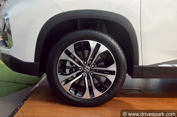 എംജിയുടെ 2021 പാക്കേജിനെക്കുറിച്ച് കൂടുതലറിയാം: ഹെക്ടർ ഫെയ്‌സ്‌ലിഫ്റ്റ്‌ ഫസ്റ്റ് ലുക്ക് റിവ്യൂ