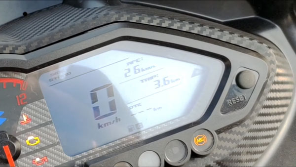 മാറ്റങ്ങളുമായി 2021 മോഡൽ ബജാജ് പൾസർ 220F വിപണിയിൽ