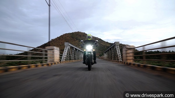 എൻഫീൽഡിനെ വെല്ലും ഹോണ്ട ഹൈനസ് CB350; ആദ്യ ഡ്രൈവ് റിവ്യൂ വിശേഷങ്ങൾ