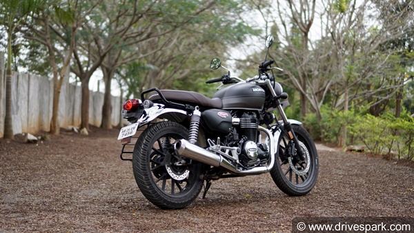 എൻഫീൽഡിനെ വെല്ലും ഹോണ്ട ഹൈനസ് CB350; ആദ്യ ഡ്രൈവ് റിവ്യൂ വിശേഷങ്ങൾ