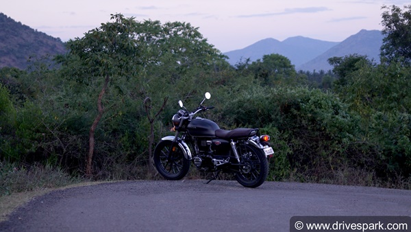 എൻഫീൽഡിനെ വെല്ലും ഹോണ്ട ഹൈനസ് CB350; ആദ്യ ഡ്രൈവ് റിവ്യൂ വിശേഷങ്ങൾ