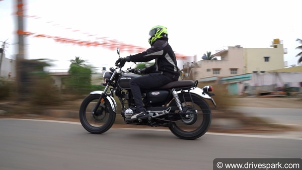 എൻഫീൽഡിനെ വെല്ലും ഹോണ്ട ഹൈനസ് CB350; ആദ്യ ഡ്രൈവ് റിവ്യൂ വിശേഷങ്ങൾ