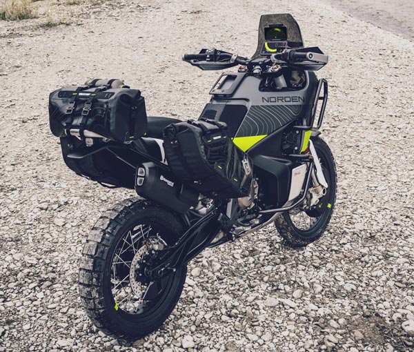 കൗണ്ട്‌ഡൗണുമായി ശൂന്യമായ റോഡ്; ആകാംശയുയർത്തി പുതിയ ഹസ്ഖ്‌വര്‍ണ ടീസർ