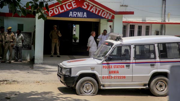 പഴക്കംചെന്ന സർക്കാർ വാഹനങ്ങളുടെ വില്ലൻ; സ്ക്രാപ്പേജ് നയം നടപ്പാക്കി ഗതാഗത മന്ത്രാലയം