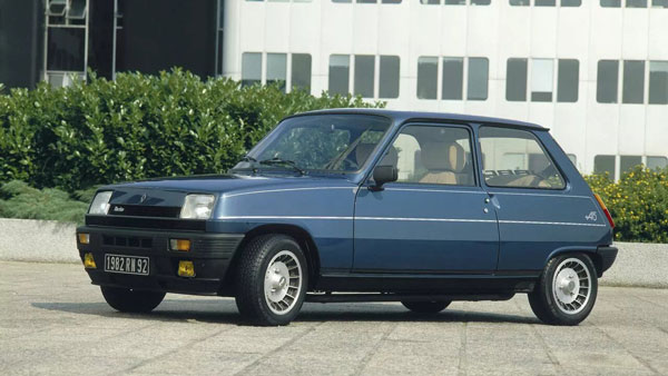 പഴമയുടെ കൈകോർത്തൊരു പുതു ശ്രേണി; ക്ലാസിക് മോഡലുകൾ ഇലക്ട്രിക് അവതാരത്തിലെത്തിക്കാൻ റെനോ