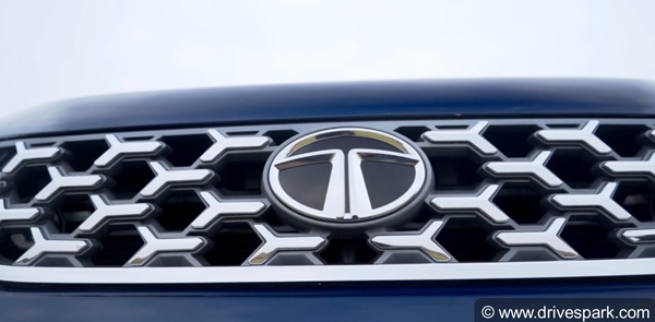 ഐതിഹാസിക മോഡല്‍ സഫാരിക്കു വീണ്ടും ജന്മം നല്‍കി ടാറ്റ; ആദ്യ ഡ്രൈവ് വിശേഷങ്ങള്‍