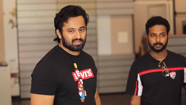 ബൈക്ക് റൈഡുകള്‍ ആസ്വദിക്കുന്നു; ഡ്യുക്കാട്ടി പാനിഗാലെ V2 സ്വന്തമാക്കി ഉണ്ണി മുകുന്ദന്‍