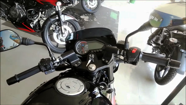 ഡീലർഷിപ്പുകളിൽ എത്തിത്തുടങ്ങി; 2021 ബജാജ് പൾസർ 180 ഉടൻ വിപണിയിലേക്ക്