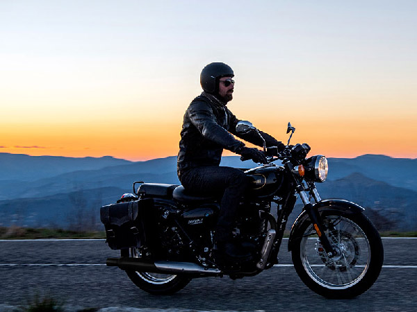 ഇംപെരിയാലെ 400 ഇപ്പോള്‍ സ്വന്തമാക്കാം; വില കുറച്ച് ബെനലി, കാരണം ഇതാ